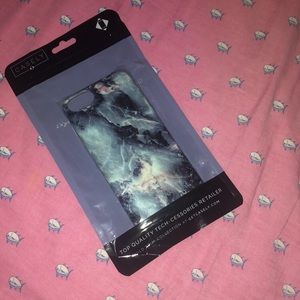 Super cute never used phone case!!